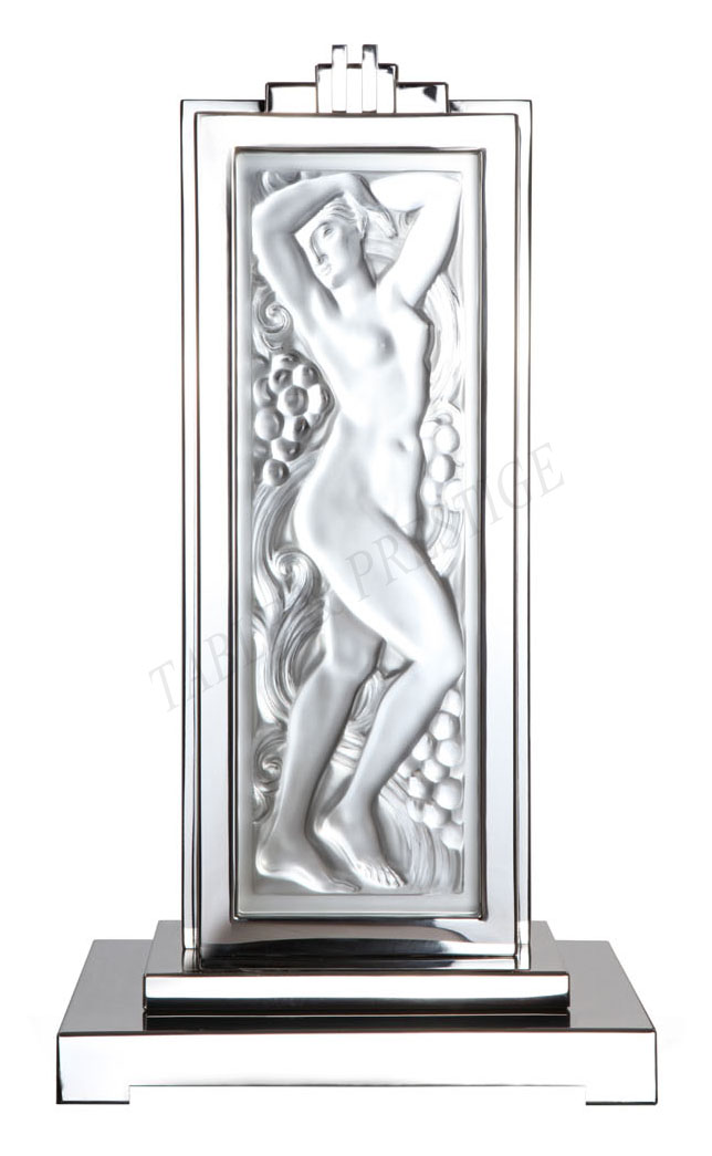 Lampe Femme Bras lev&eacute;s - Lalique