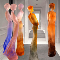 Statuette