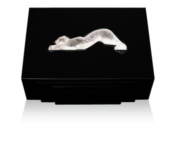 Boîte à bijoux zeila en édition numérotée, laqué noir avec cristal incolore laqué noir - Lalique